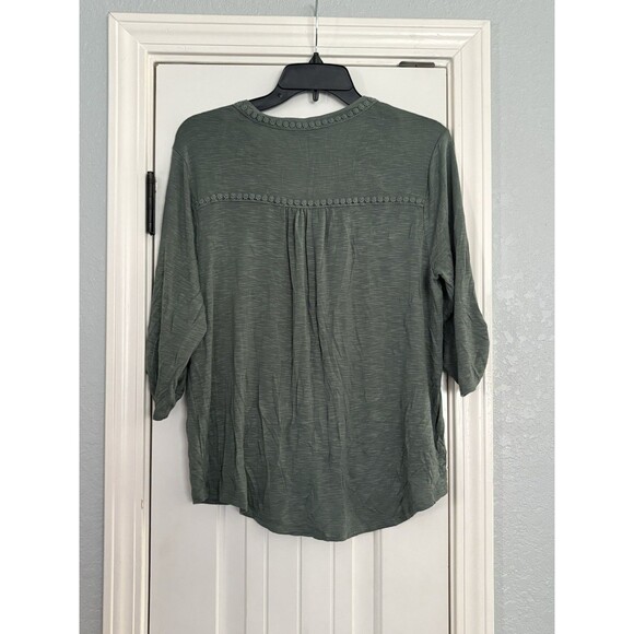 Democracy Embroidered Top Blouse Green Womens Large 3/4 Sleeve Button Stretch - Picture 5 of 5